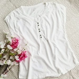 NWOT • SONOMA • %100 Cotton Tee